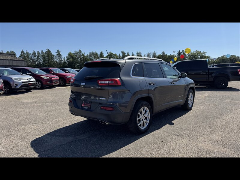 2015 Jeep Cherokee Latitude - Photo 5 - Brainerd, MN 56401