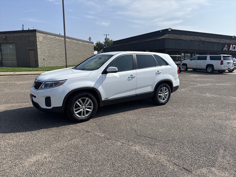 2014 Kia Sorento LX - Photo 1 - Brainerd, MN 56401