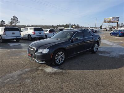 2017 Chrysler 300 Series Limited Sedan