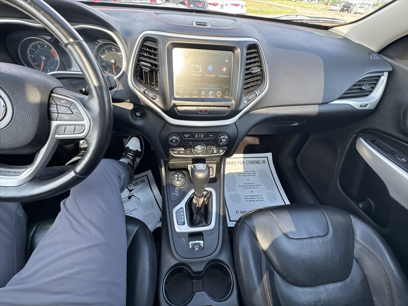 2017 Jeep Cherokee Trailhawk - Photo 16 - Brainerd, MN 56401