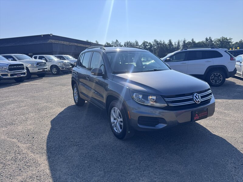 2015 Volkswagen Tiguan S 4Motion - Photo 2 - Brainerd, MN 56401