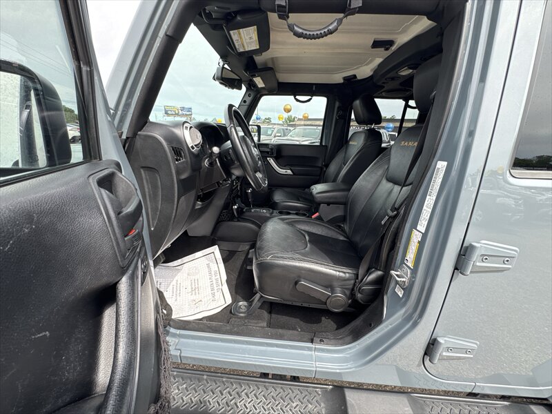 2014 Jeep Wrangler Unlimited Sahara - Photo 13 - Brainerd, MN 56401