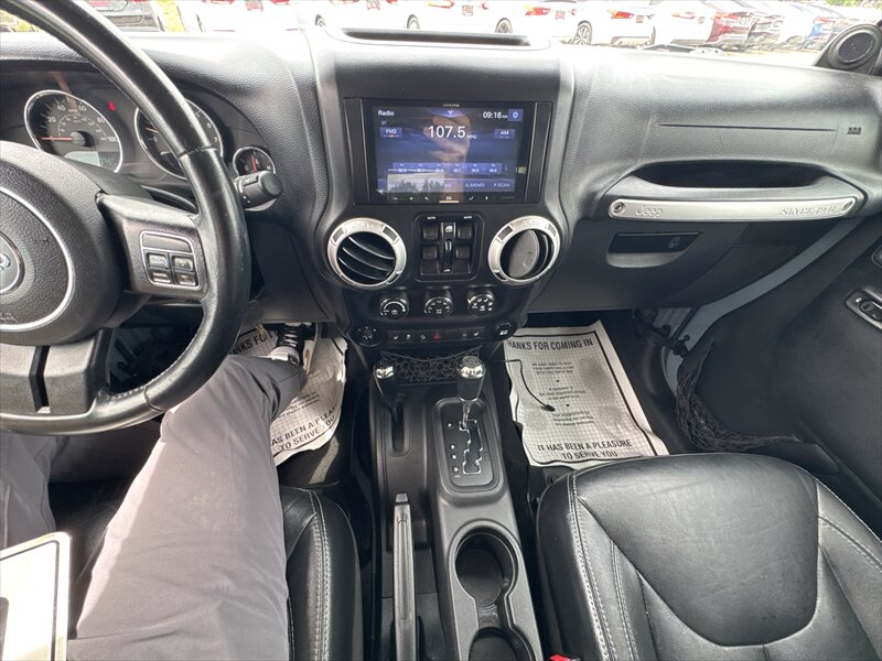 2014 Jeep Wrangler Unlimited Sahara - Photo 16 - Brainerd, MN 56401