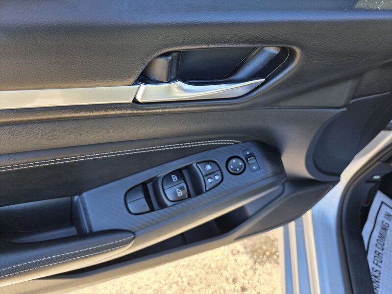 2019 Nissan Altima 2.5 SV - Photo 17 - Brainerd, MN 56401