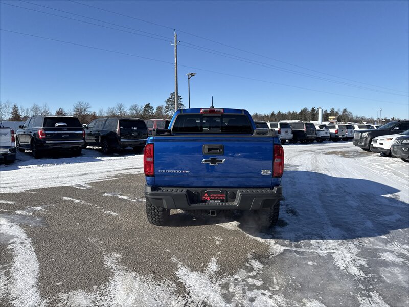 2018 Chevrolet Colorado ZR2 - Photo 9 - Brainerd, MN 56401