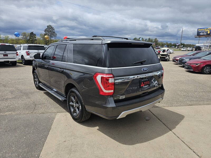 2018 Ford Expedition MAX XLT - Photo 3 - Brainerd, MN 56401