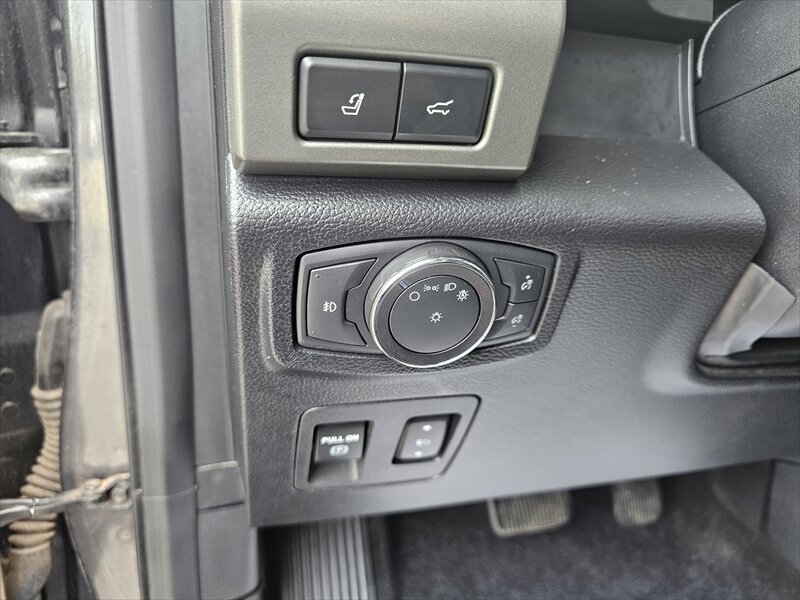 2018 Ford Expedition MAX XLT - Photo 17 - Brainerd, MN 56401