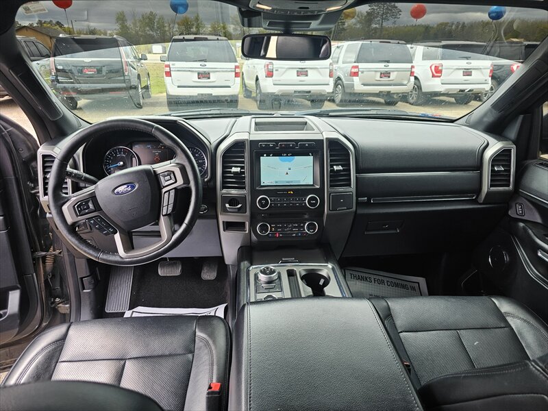 2018 Ford Expedition MAX XLT - Photo 13 - Brainerd, MN 56401