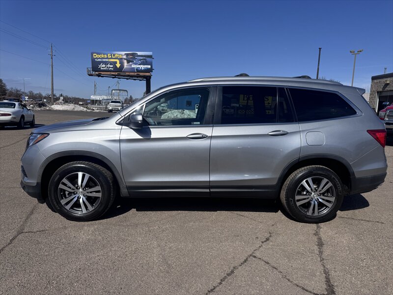 2017 Honda Pilot EX-L w/Honda Sensing - Photo 5 - Brainerd, MN 56401