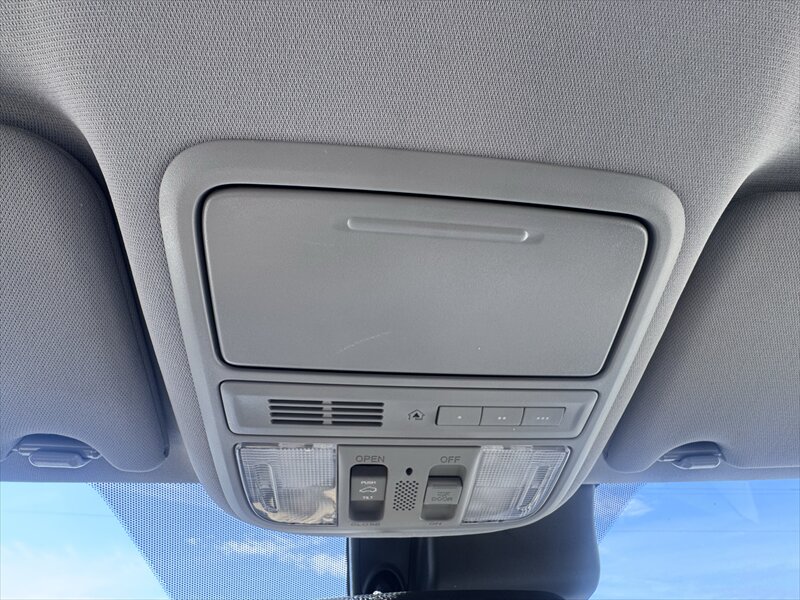 2017 Honda Pilot EX-L w/Honda Sensing - Photo 19 - Brainerd, MN 56401