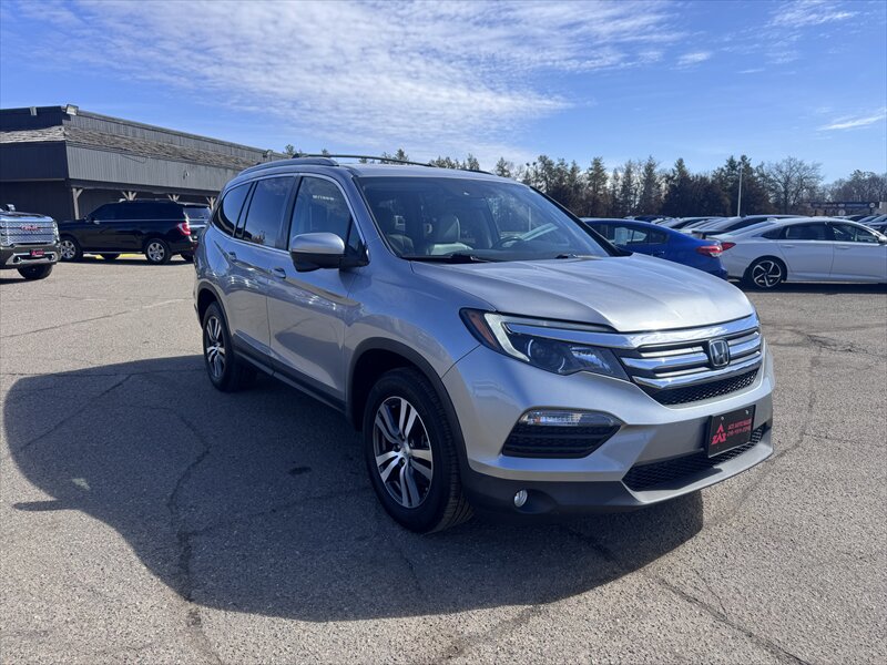 2017 Honda Pilot EX-L w/Honda Sensing - Photo 2 - Brainerd, MN 56401