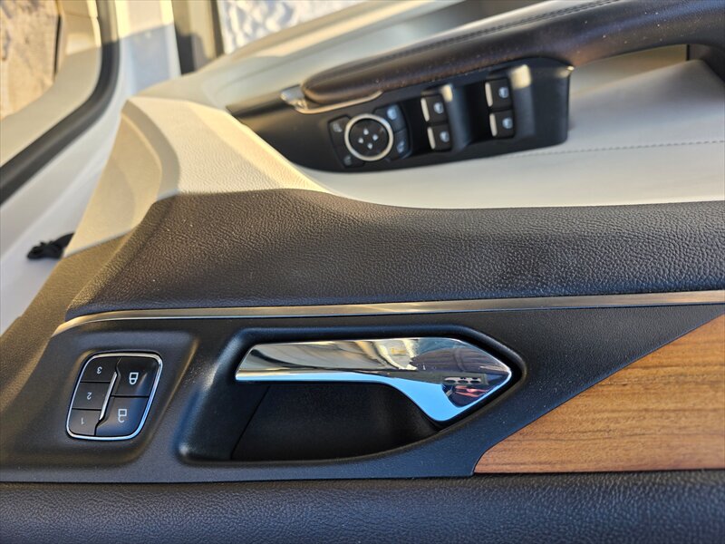 2015 Lincoln MKC - Photo 17 - Brainerd, MN 56401