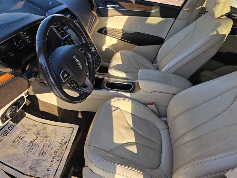 2015 Lincoln MKC - Photo 11 - Brainerd, MN 56401