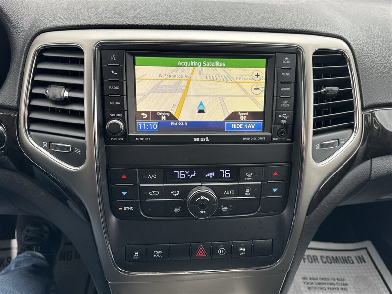 2012 Jeep Grand Cherokee Laredo X - Photo 12 - Brainerd, MN 56401