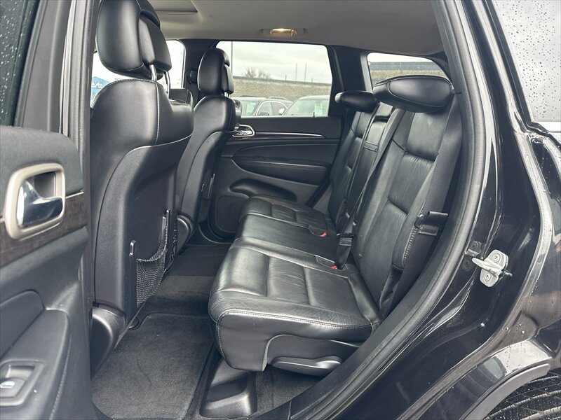 2012 Jeep Grand Cherokee Laredo X - Photo 8 - Brainerd, MN 56401