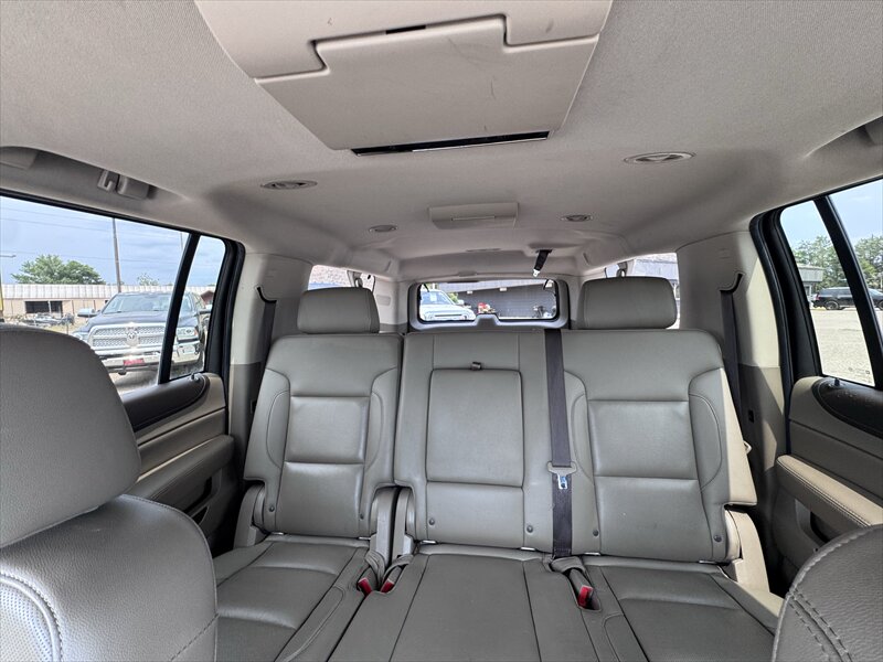 2019 GMC Yukon XL SLT - Photo 24 - Brainerd, MN 56401