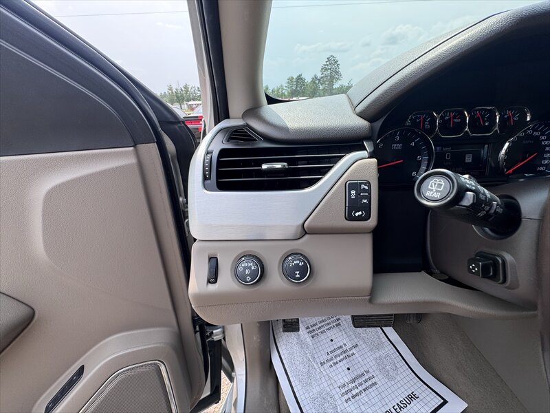 2019 GMC Yukon XL SLT - Photo 15 - Brainerd, MN 56401