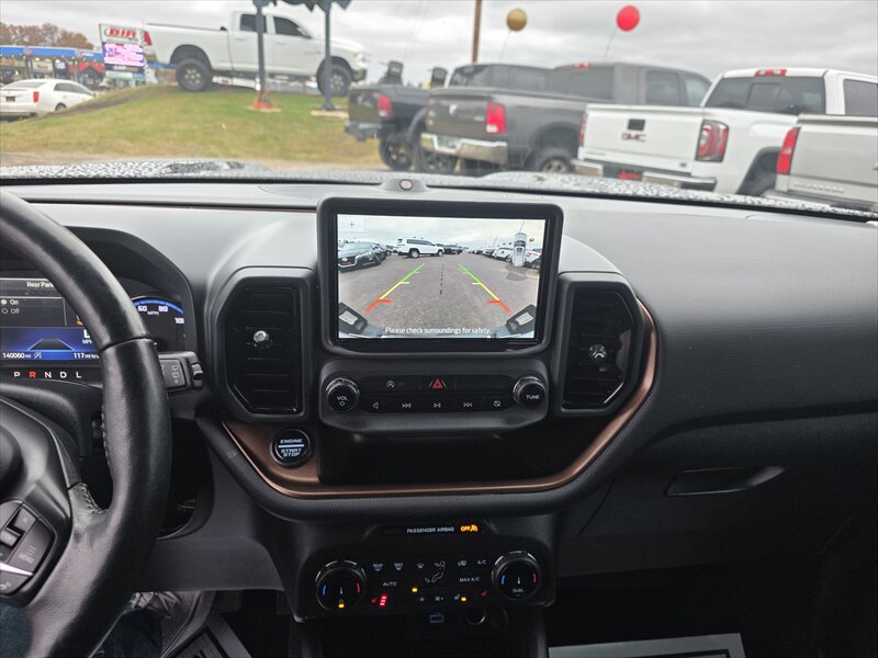 2022 Ford Bronco Outer Banks - Photo 10 - Brainerd, MN 56401