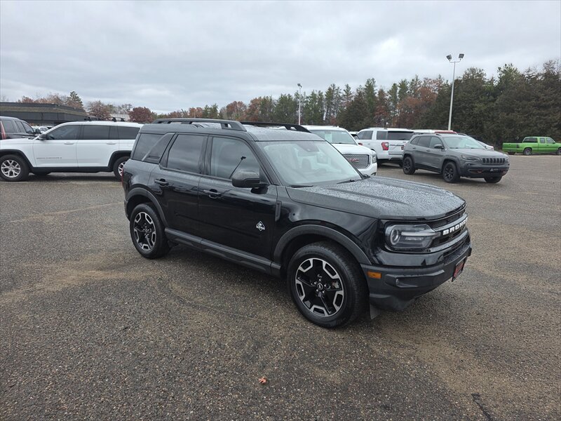 2022 Ford Bronco Outer Banks - Photo 2 - Brainerd, MN 56401