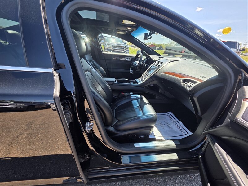 2017 Lincoln MKZ/Zephyr Select - Photo 11 - Brainerd, MN 56401