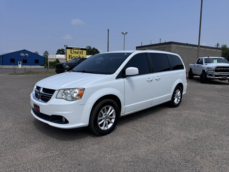 2018 Dodge Grand Caravan SXT   - Photo 1 - Brainerd, MN 56401