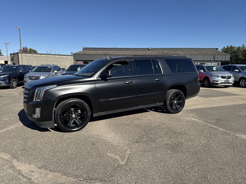 2017 Cadillac Escalade Platinum  