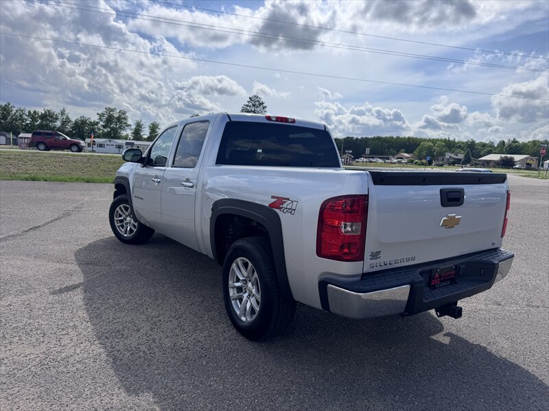 2013 Chevrolet Silverado 1500 LT - Photo 3 - Brainerd, MN 56401