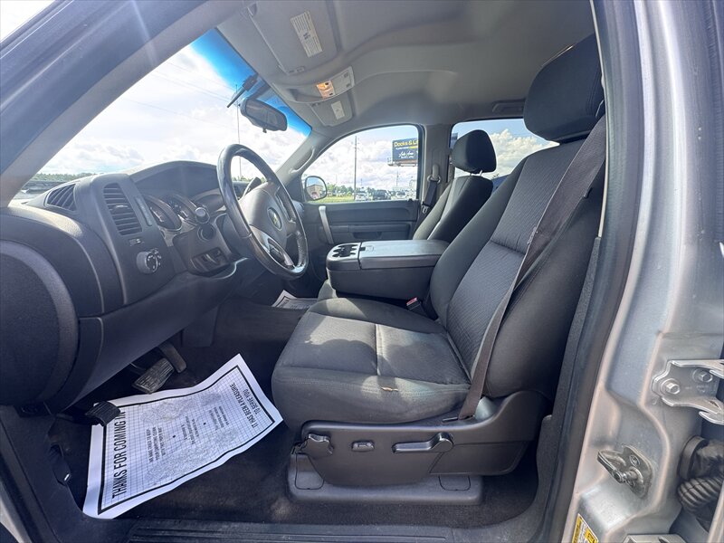 2013 Chevrolet Silverado 1500 LT - Photo 10 - Brainerd, MN 56401