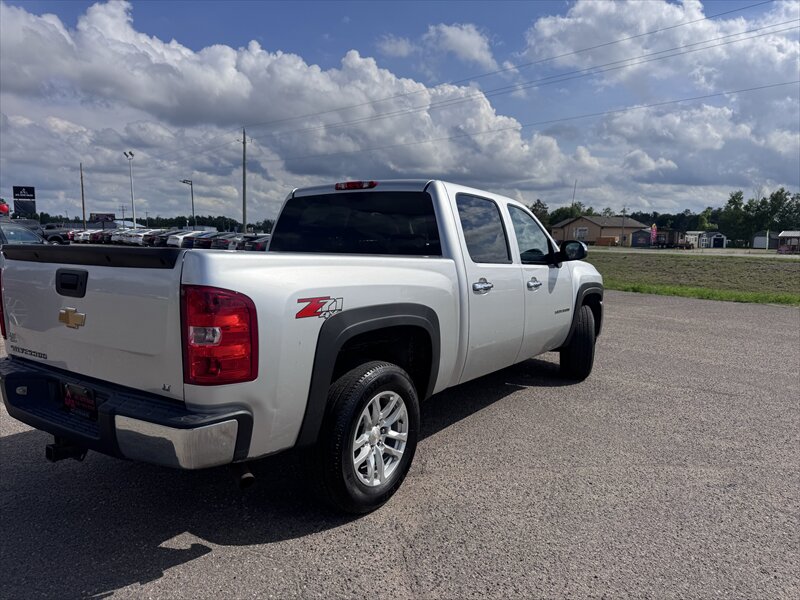 2013 Chevrolet Silverado 1500 LT - Photo 4 - Brainerd, MN 56401