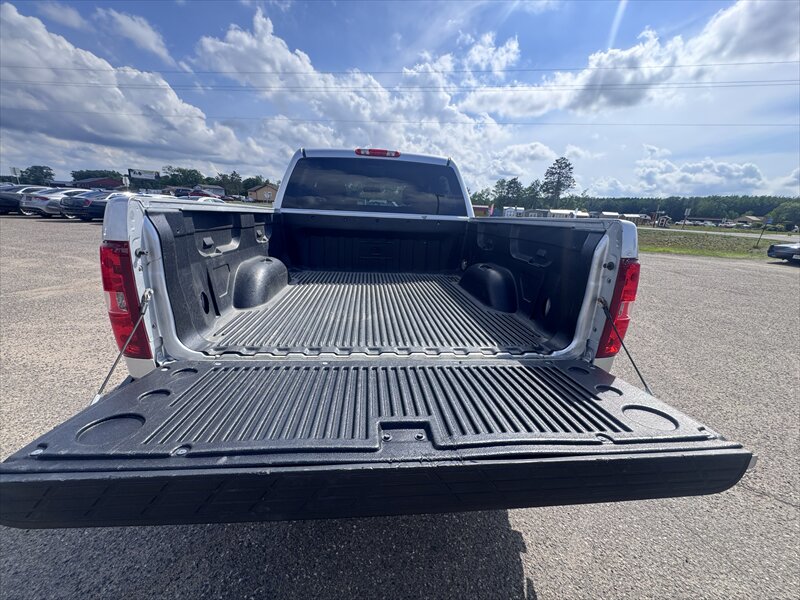 2013 Chevrolet Silverado 1500 LT - Photo 9 - Brainerd, MN 56401