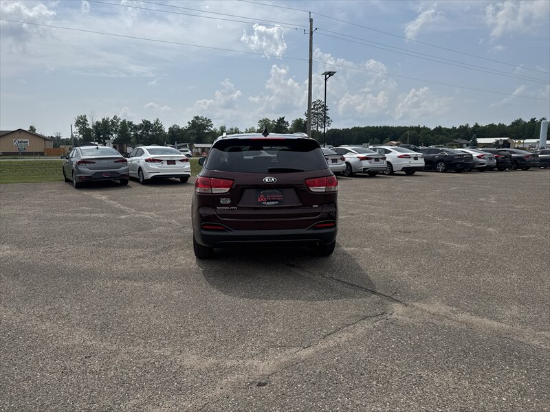 2018 Kia Sorento LX - Photo 8 - Brainerd, MN 56401