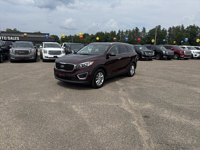 2018 Kia Sorento LX   - Photo 1 - Brainerd, MN 56401