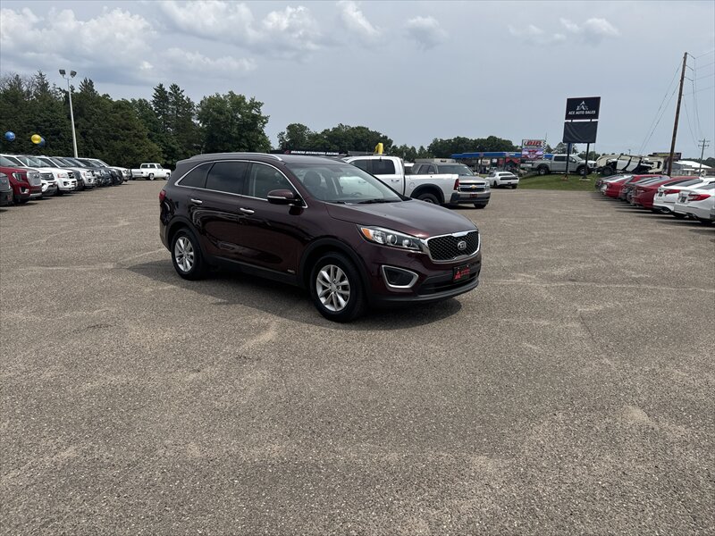 2018 Kia Sorento LX - Photo 2 - Brainerd, MN 56401