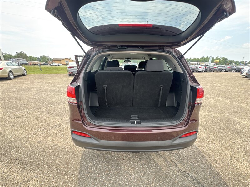 2018 Kia Sorento LX - Photo 11 - Brainerd, MN 56401