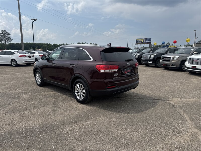 2018 Kia Sorento LX - Photo 3 - Brainerd, MN 56401