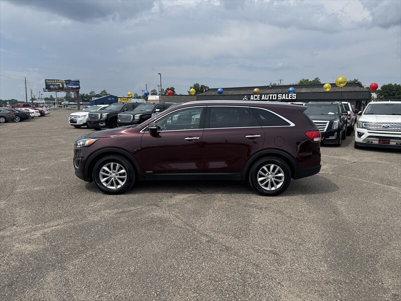 2018 Kia Sorento LX - Photo 5 - Brainerd, MN 56401