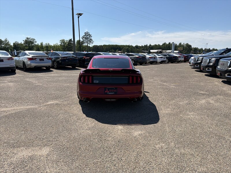 2017 Ford Mustang GT - Photo 8 - Brainerd, MN 56401