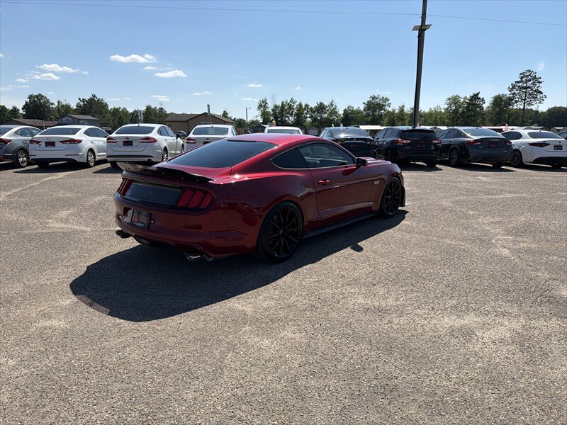 2017 Ford Mustang GT - Photo 4 - Brainerd, MN 56401