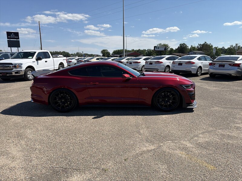 2017 Ford Mustang GT - Photo 5 - Brainerd, MN 56401