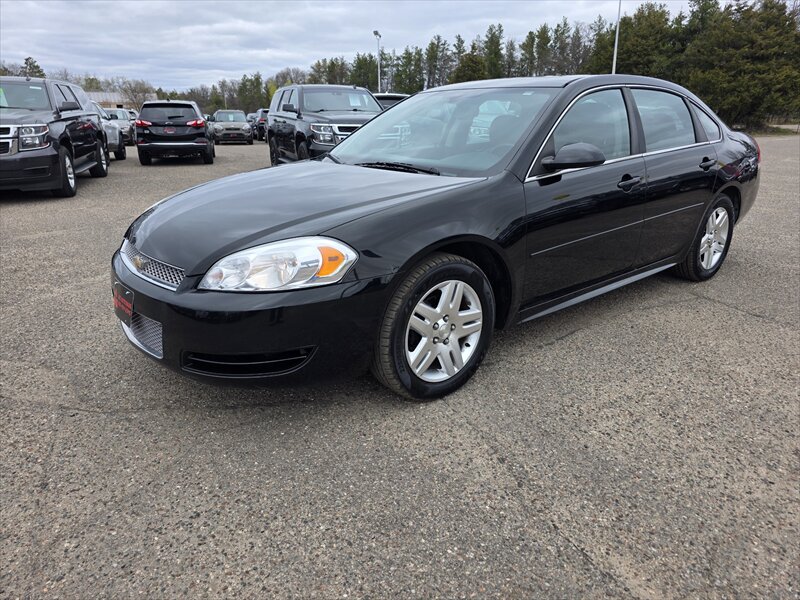 2013 Chevrolet Impala LT Fleet   - Photo 1 - Brainerd, MN 56401