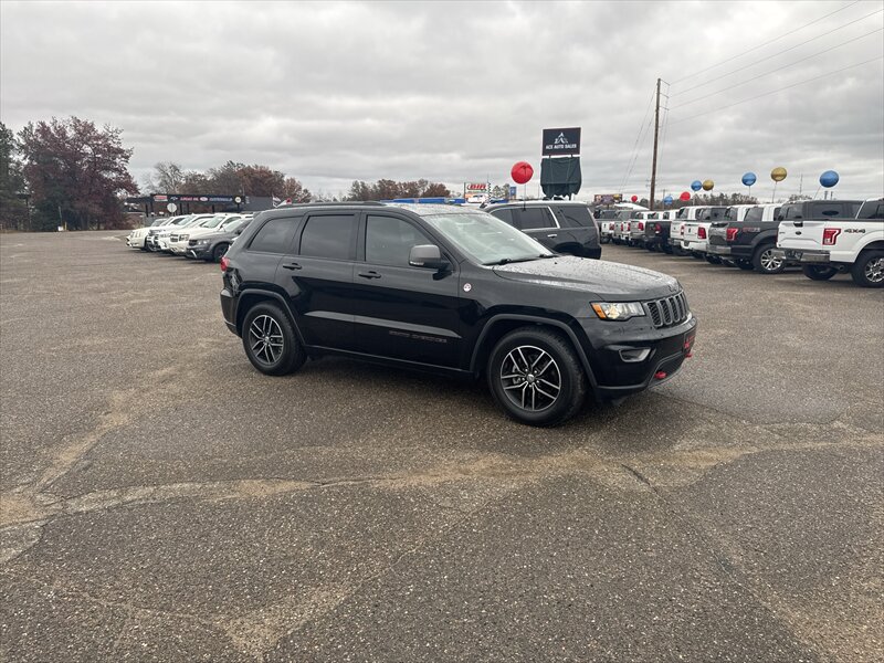 2017 Jeep Grand Cherokee Trailhawk - Photo 2 - Brainerd, MN 56401