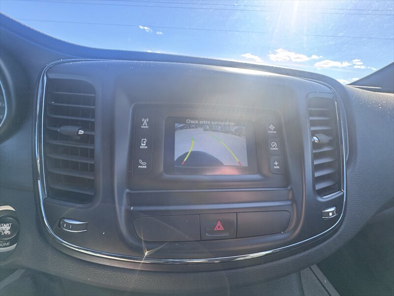 2015 Chrysler 200 Series S - Photo 18 - Brainerd, MN 56401