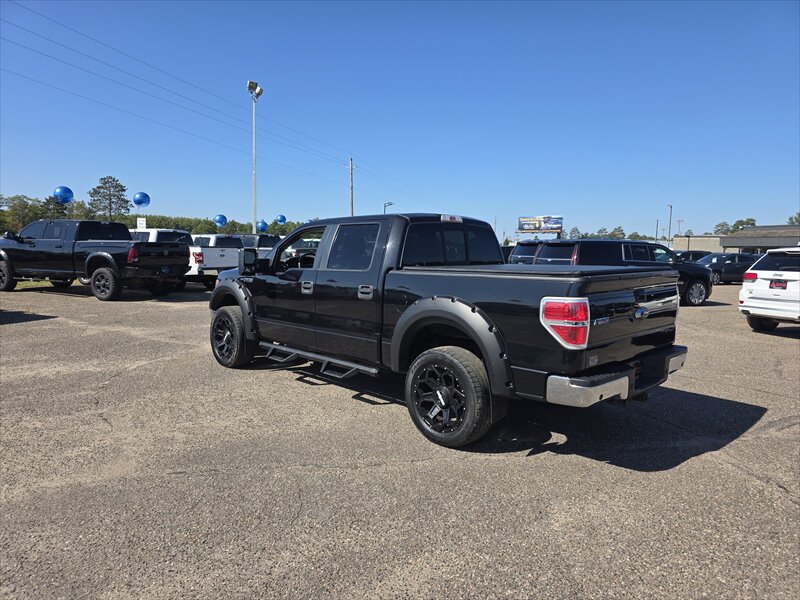 2014 Ford F-150 XLT photo 4
