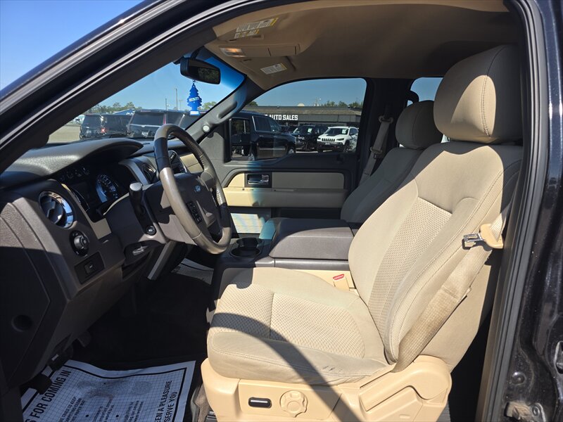 2014 Ford F-150 XLT photo 5