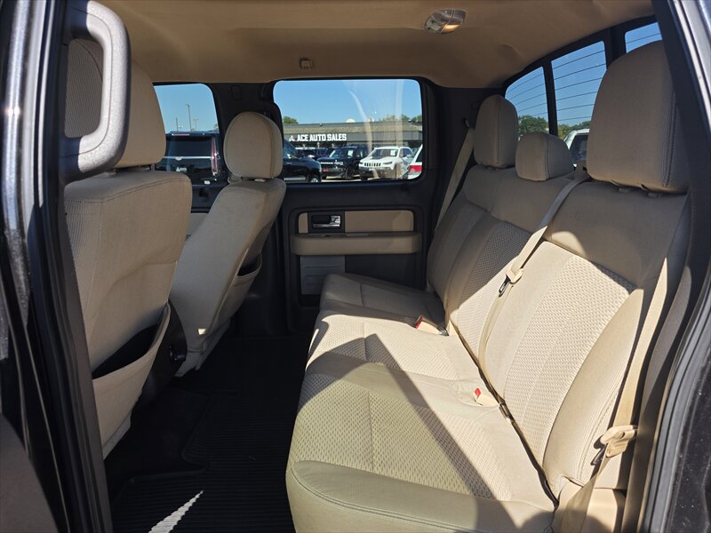 2014 Ford F-150 XLT photo 8