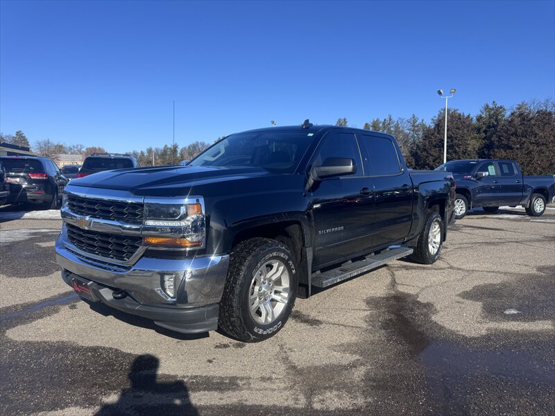 2017 Chevrolet Silverado 1500 LT   - Photo 1 - Brainerd, MN 56401