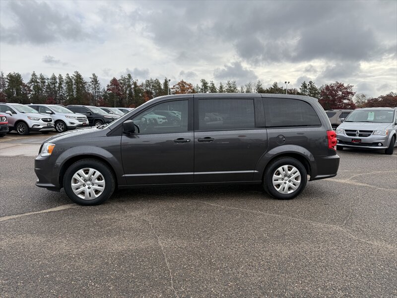 2019 Dodge Grand Caravan SE - Photo 5 - Brainerd, MN 56401