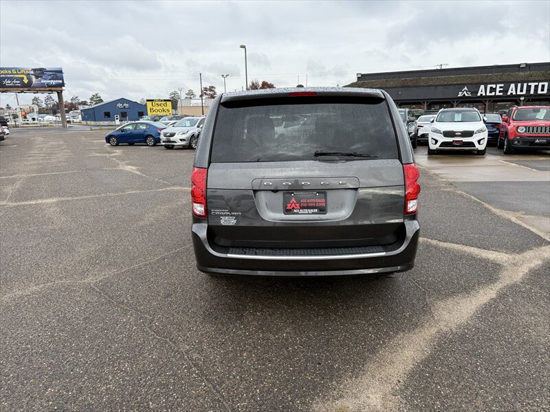 2019 Dodge Grand Caravan SE - Photo 7 - Brainerd, MN 56401
