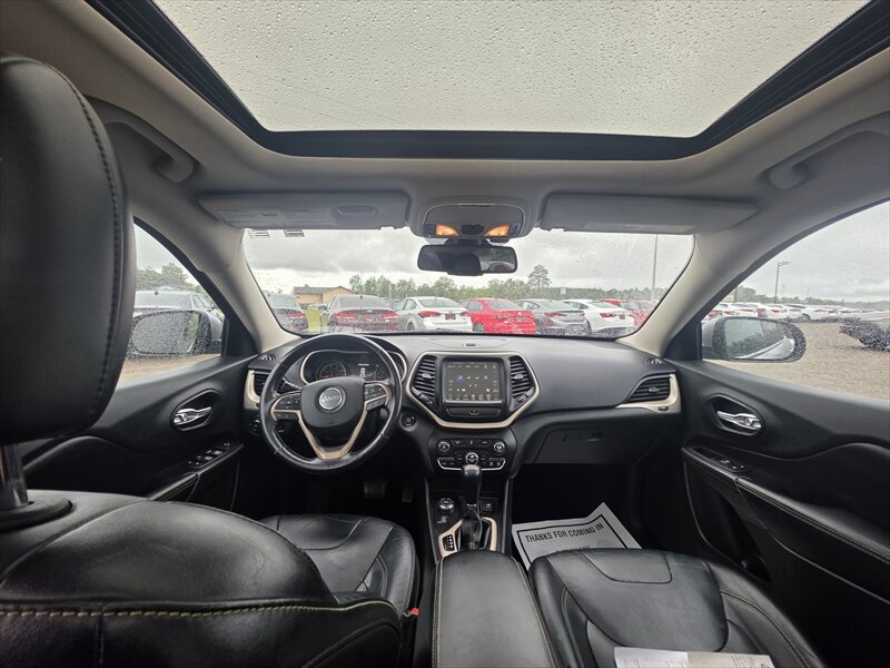 2015 Jeep Cherokee Limited - Photo 12 - Brainerd, MN 56401