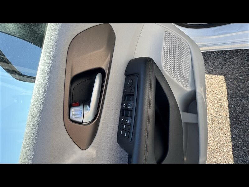 2017 Chrysler Pacifica Touring - Photo 16 - Brainerd, MN 56401